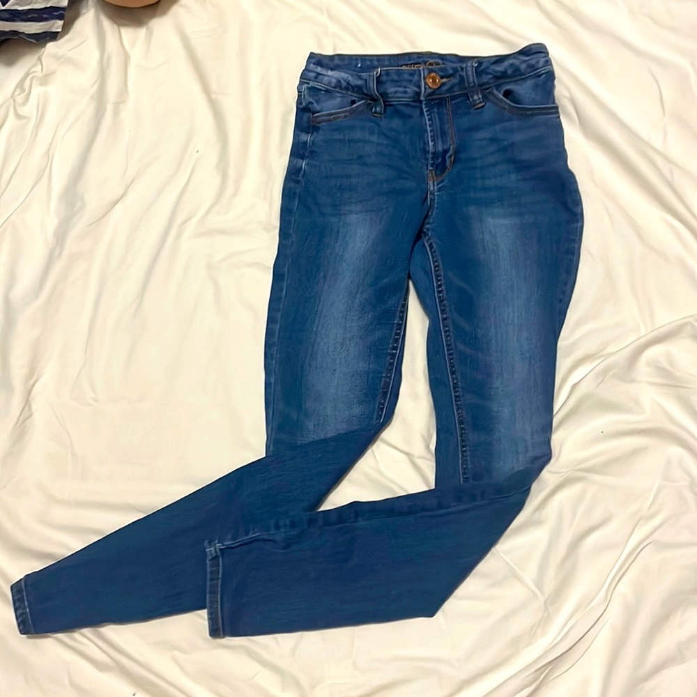 Denim jeans - no rips